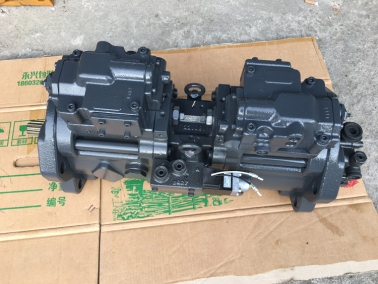 HD820-3原(yuan)裝液(ye)壓(ya)泵(beng)