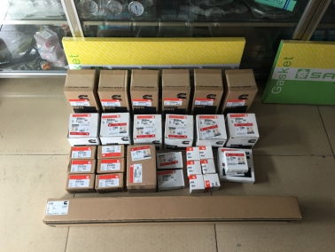 PC200-6 6D102原(yuan)裝(zhuang)四配套