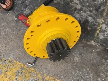 CAT307迴轉牙箱(xiang)