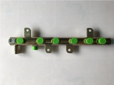 6D107原(yuan)裝高壓共(gong)軌(gui)