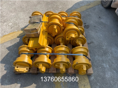 徐工T180F單邊(bian)支重輪(lun)