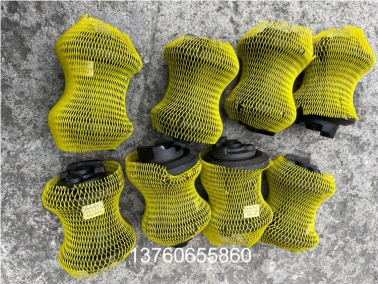 PC30挖(wa)掘機(ji)支(zhi)重(zhong)輪