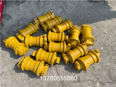 EC210B挖掘機(ji)支重(zhong)輪